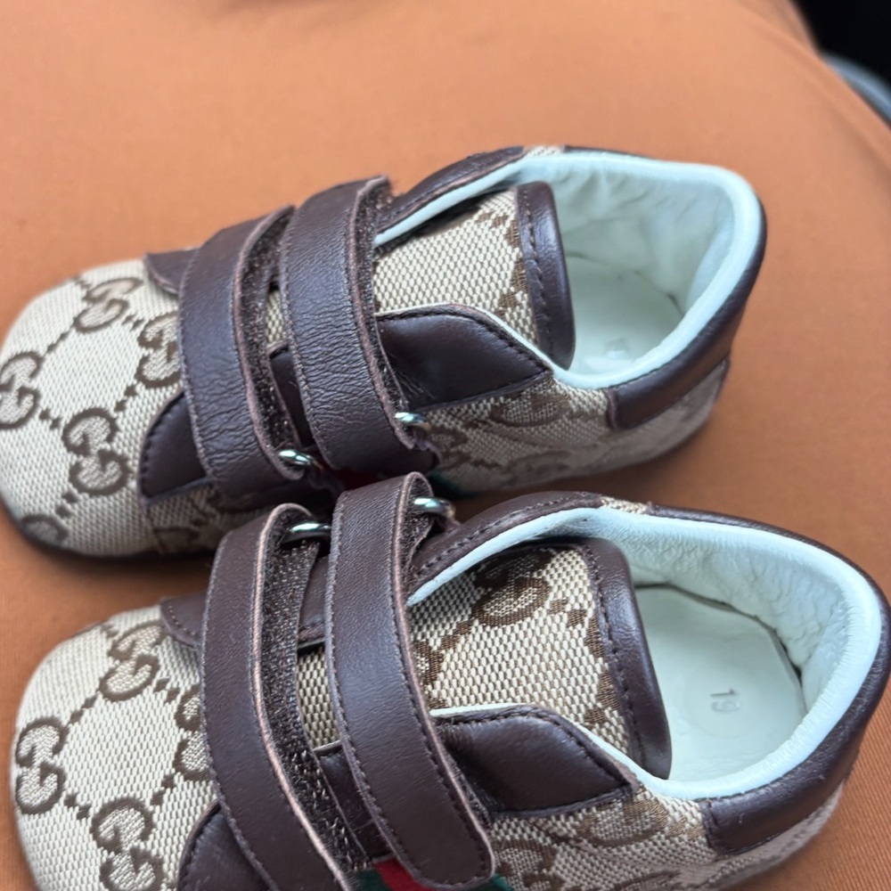 Gucci Baby Brown Monogram Walker Shoes